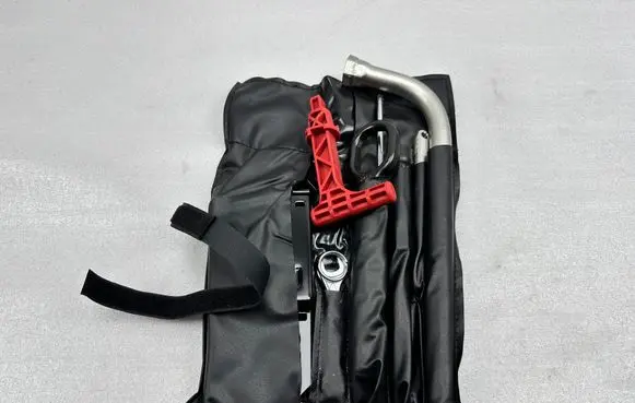 Audi A6 S6 C7 4G Tool set 