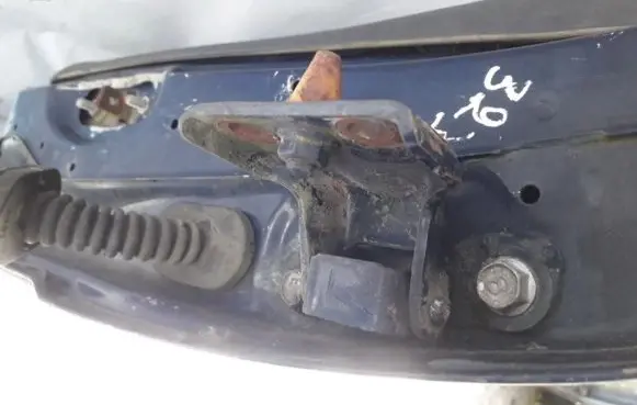 Mazda 323 Rear door lower hinge