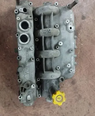 Chrysler Voyager Rocker cam cover 90132360F