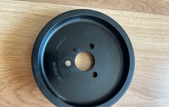 BMW 3 E46 Power steering pump pulley 7767106 32417767106