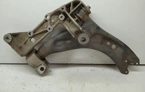 Volkswagen Touran II Front lower control arm/wishbone 1K0199296
