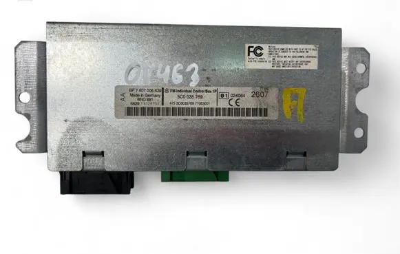 Volkswagen PASSAT B6 Central body control module 3C0035769