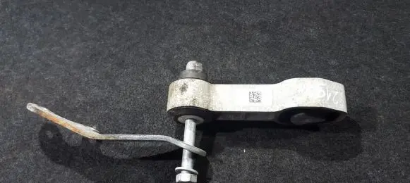 Fiat 500 Engine mount bracket