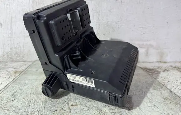Volvo XC90 Central body control module 31282455 11W203 28191071