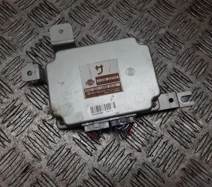 Nissan X-Trail T30 Gearbox control unit/module 31036EQ700 A64000U48