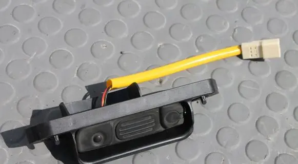 Mitsubishi Outlander Tailgate opening switch 