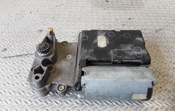 Sunroof motor/actuator