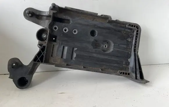 Skoda Octavia Mk3 (5E) Battery tray 5Q0915321H