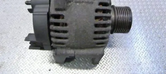 Nissan Note (E11) Generator/alternator 8200386806 605010514 2542945B