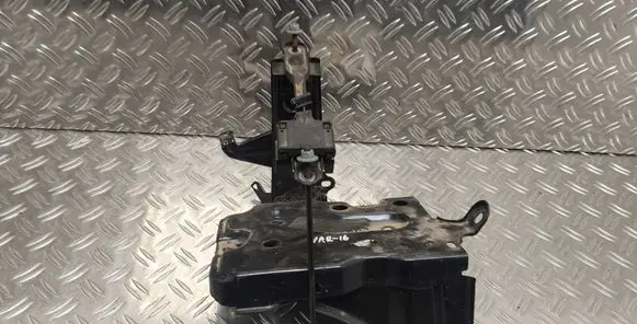 Toyota Yaris Battery tray 