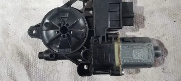 Seat Leon (5F) Rear door window regulator motor 5Q0959811A
