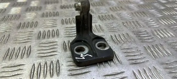 Land Rover Range Rover Evoque L538 Front door lower hinge 228A65CB