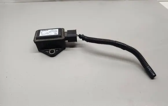 Toyota Avensis T250 ESP acceleration yaw rate sensor 0265005297 5012817
