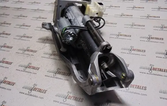 Steering wheel axle set