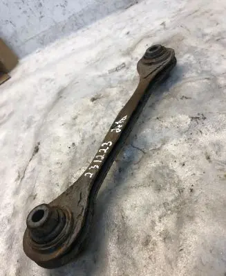 Volkswagen Jetta VI Rear upper control arm/wishbone