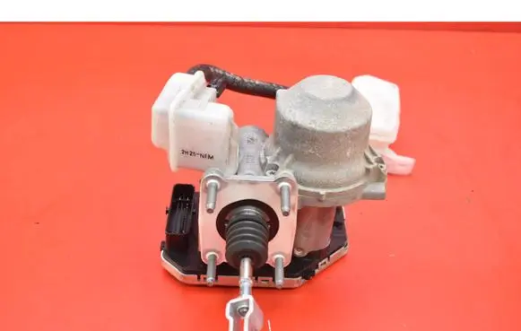 Hyundai Ioniq Master brake cylinder 58500-GI010
