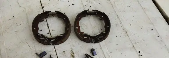 Subaru Forester SJ Handbrake/parking brake pads 