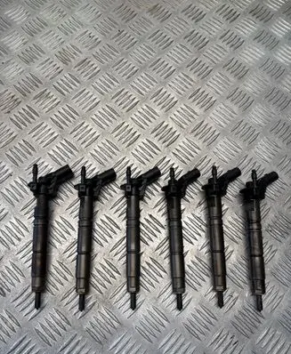 Mercedes-Benz E W211 Fuel injectors set 0445115064 A6420701387