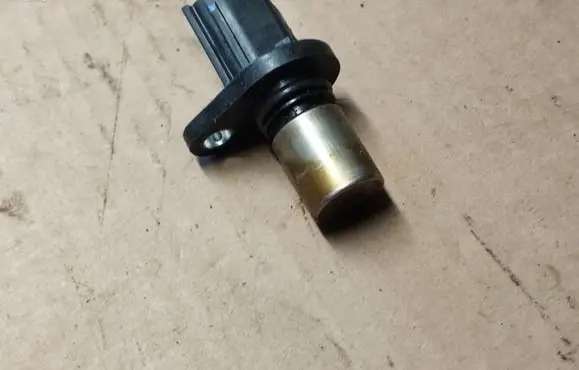 Camshaft position sensor