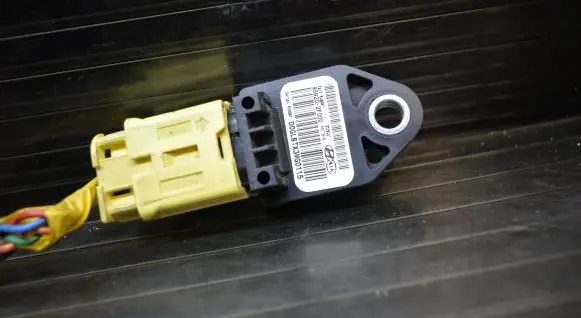 KIA Carnival Airbag deployment crash/impact sensor 959202F000