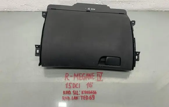 Renault Megane IV Glove box 11111