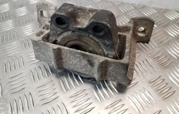Ford Focus Engine mount bracket 3M516F012BG