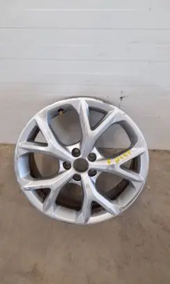 Seat Arona R17 alloy rim 6F9601025H
