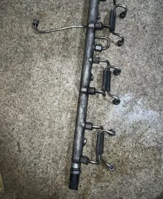 BMW 5 E39 Fuel main line pipe 0445216002