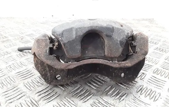 Mitsubishi Lancer Front brake caliper