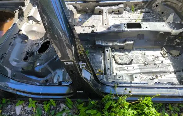 Audi Q2 - Pillar (middle) 
