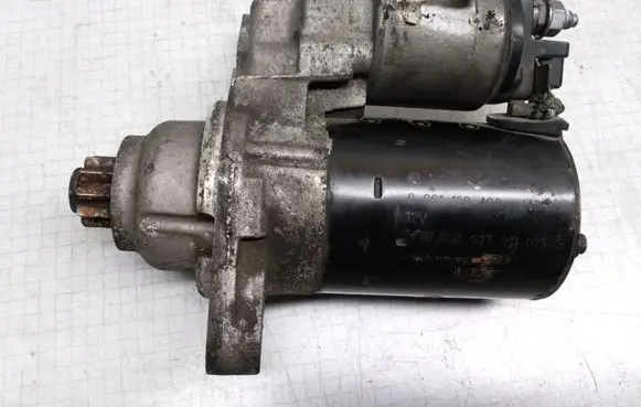 Volkswagen Fox Starter motor 0001120400 02T911023G