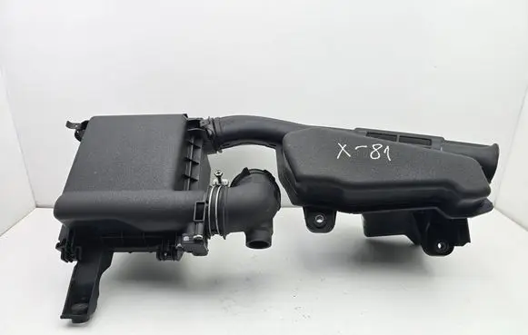 Toyota Auris E180 Air filter box MF1140604300 MF1001418510 222040V020