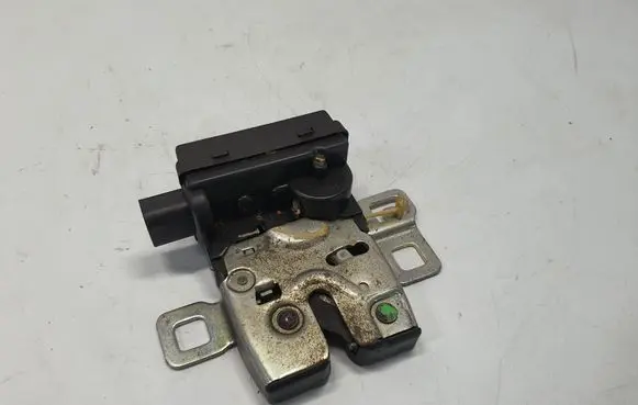 Mini One - Cooper Coupe R56 Tailgate/trunk/boot lock/catch/latch 2754528 51242754528 7130322