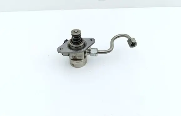 Maserati Ghibli Fuel injection high pressure pump 0136868C