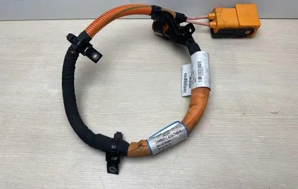 Renault Austral High voltage cable 240413579R