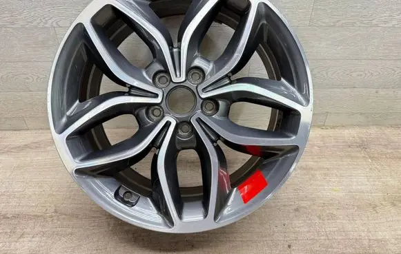R18 alloy rim