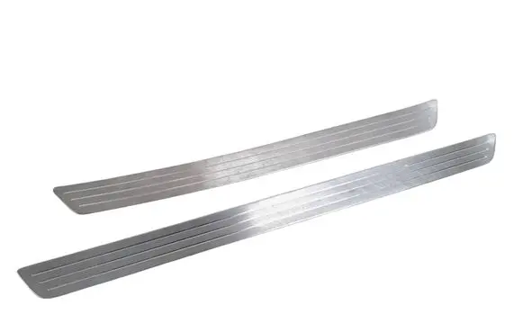 Volkswagen Phaeton Front sill trim cover