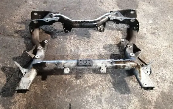 Mercedes-Benz E W212 Front subframe