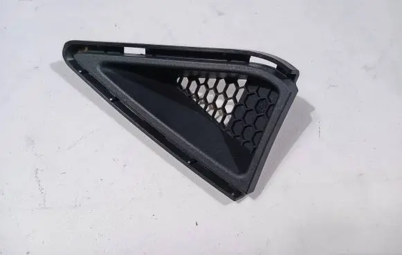 Ford Mustang VI Front bumper lower grill JR3B-17B969-AAW