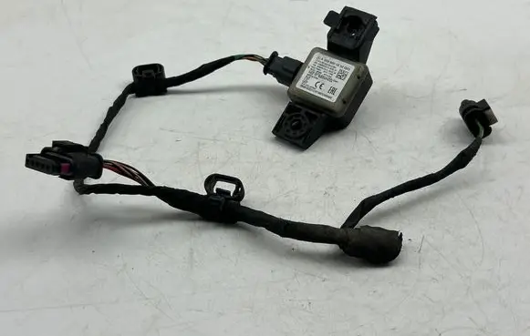 Mercedes-Benz C W206 Tire pressure sensor A0009001632 A0009012514 A0009020276