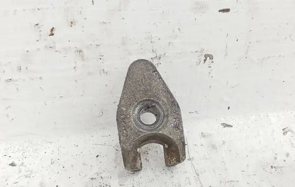 Skoda Roomster (5J) Fuel Injector clamp holder 03P213