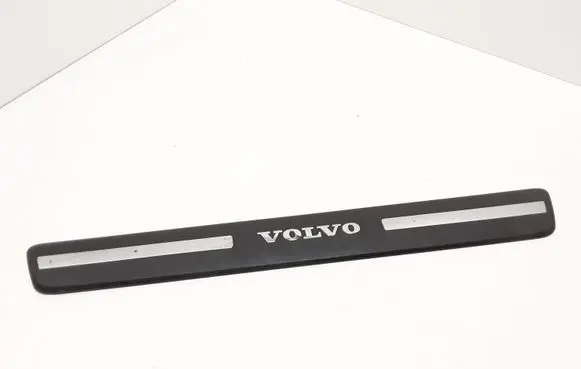 Volvo XC60 Front sill trim cover 31349213