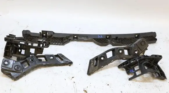 Volkswagen Touran III Front bumper mounting bracket 5TA8078635752946
