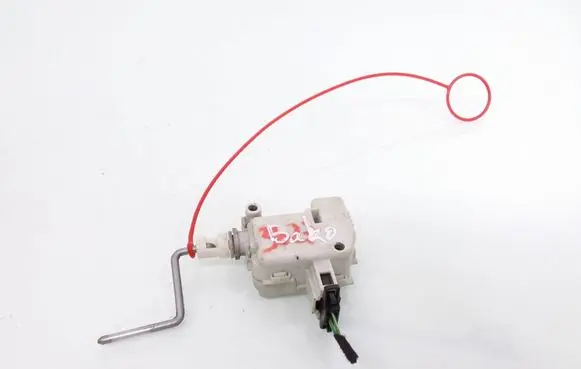 Fuel tank cap lock motor