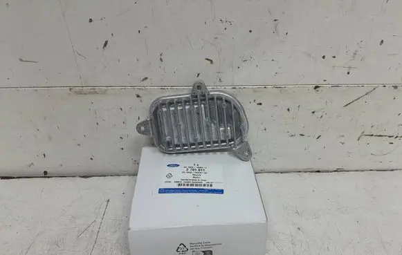 Ford Explorer EV LED ballast control module MK10772653 R2KB13D278DA 2701611
