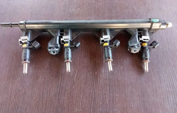 Citroen C3 Fuel injectors set V7575645 V7528176 A029C01253