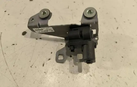 BMW 5 F10 F11 Tailgate window lock/catch/latch 1397020132 7308831