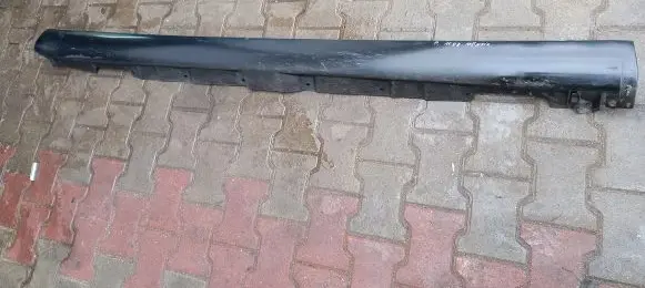 Toyota Avensis Verso Front sill (body part) 