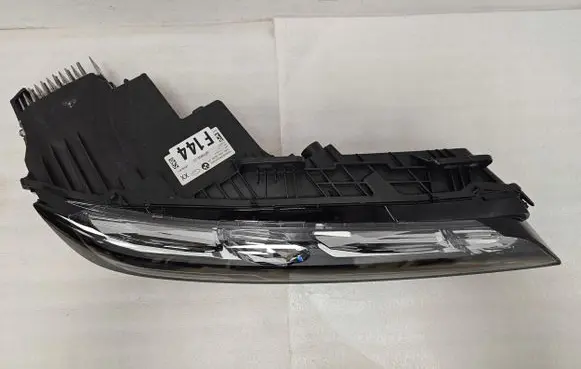 BMW 7 G70 Headlight/headlamp 5A5F5C4