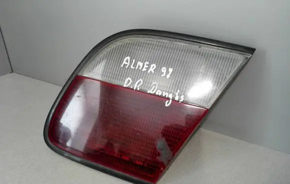 Nissan Almera Tailgate rear/tail lights 4728B